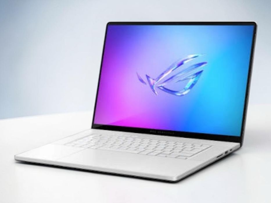 НОВ Геймърски Лаптоп Asus ROG Zephyrus G16 OLED 240Hz Ultra 9 32RAM 1TB RTX 4070 Гаранция!