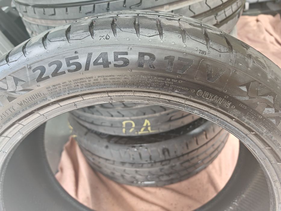 Летни гуми Continental 225 45 r17