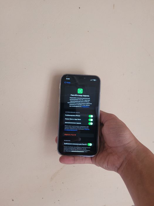 Iphone xr  17 pro korpusda obmen