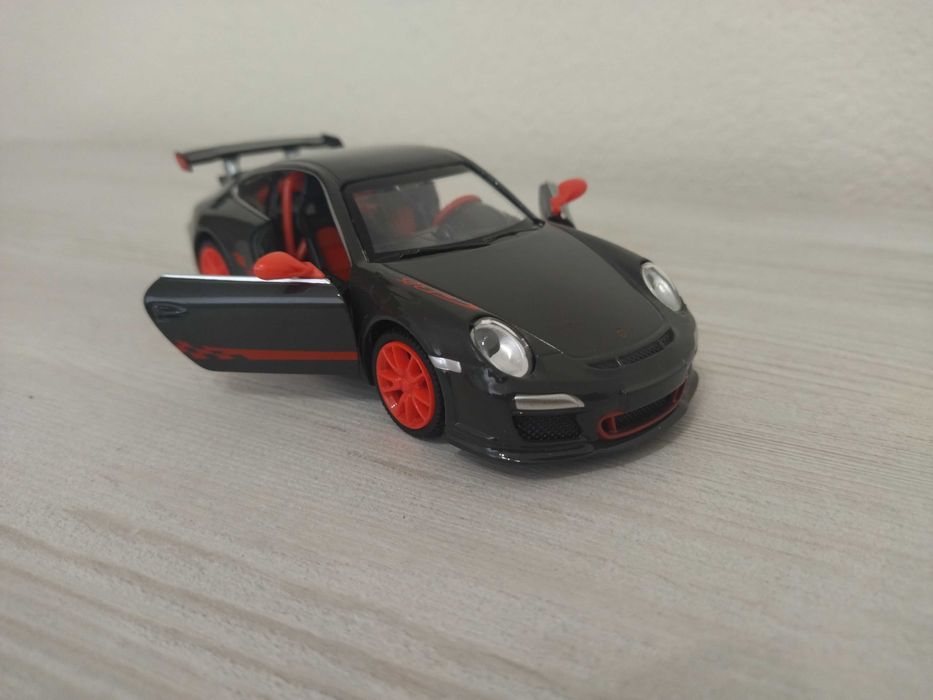 Метална количка Porsche 911 GT3 RS !!!