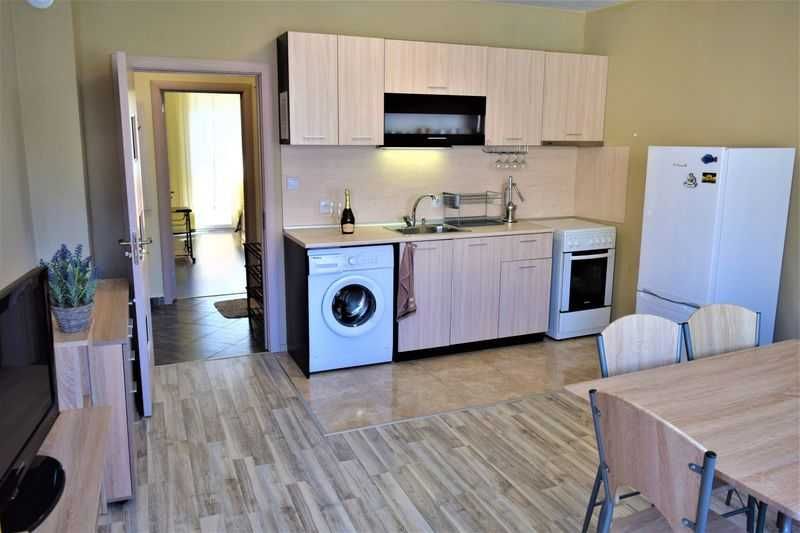 Дава се под наем Двустаен апартамент в Бургас, Възраждане - 65 кв.м за 200 € - Снимка #5