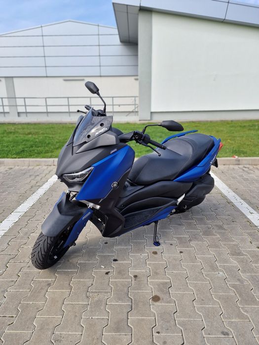 Yamaha x-max 300