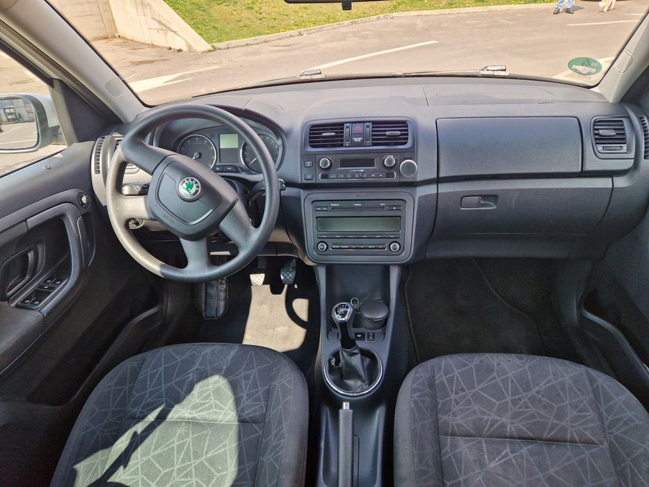 Vând Skoda Fabia Roomster