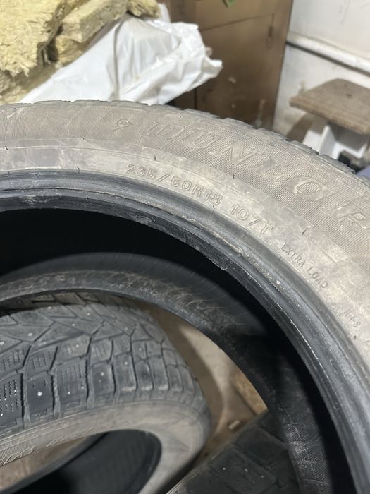 Продам шины Dunlop 235/60 R18