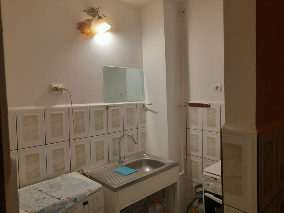 Închiriez garsonierăn