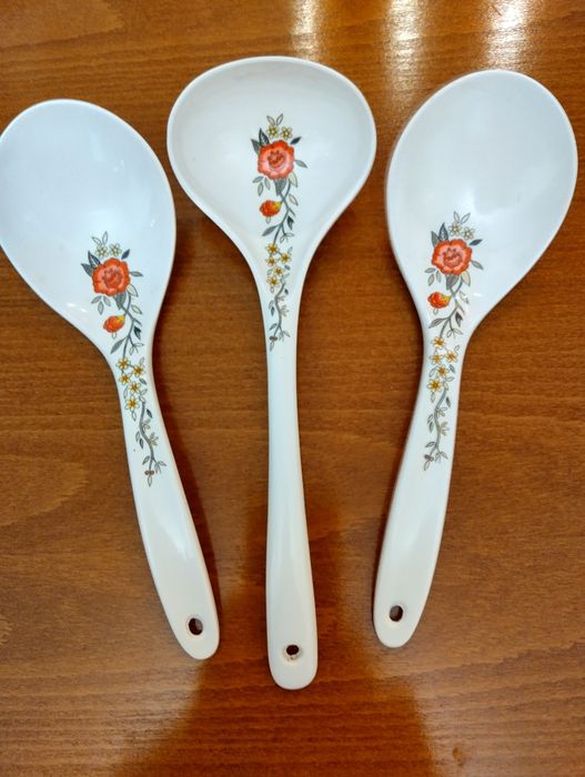 Сет прибори за сервиране