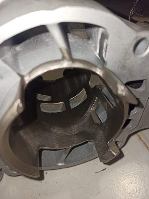 Продавам Kawasakid KDX 220