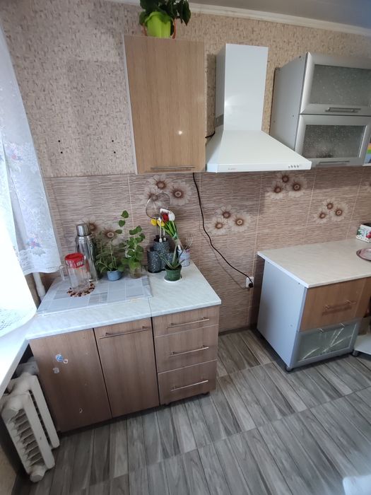Продается 3-комн (3-22,  8 эт)