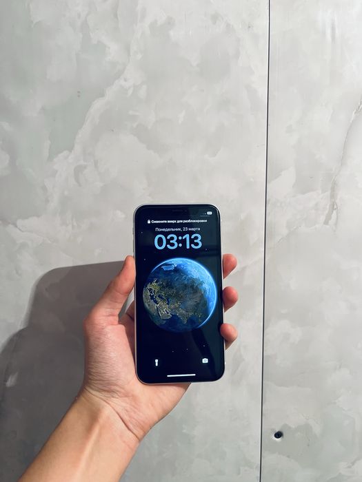 Продам срочно iPhone XR 64GB