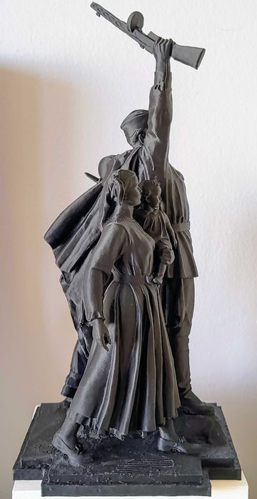 Архивна възстановка на демонтиран софийски монумент