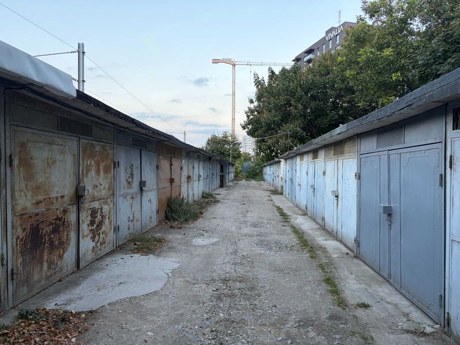 Garaj de inchiriat zona Tipografilor