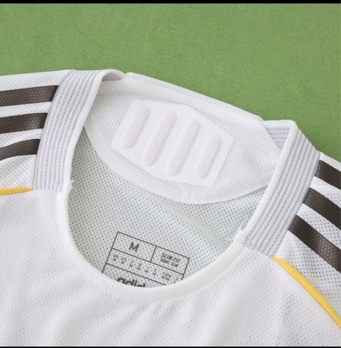 Футболна тениска на Реал Мадрид 25/26