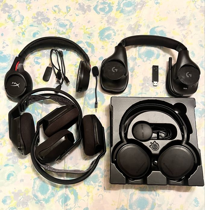 Vand 5 casti gaming , g733, g533, hyper x cloud,steelseries arctic