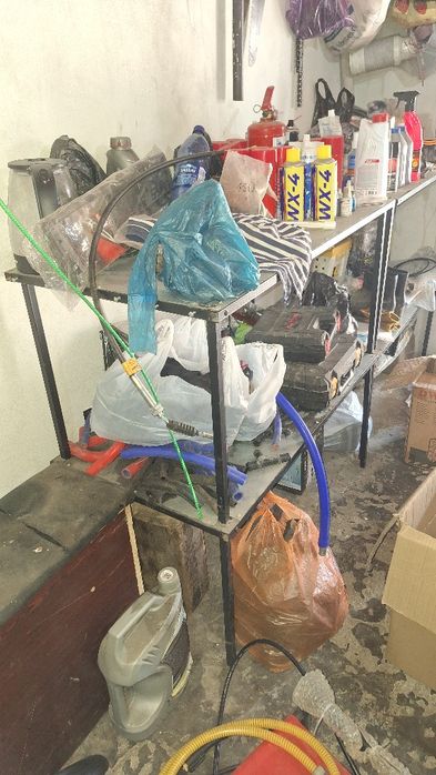 Продаються стеложи( столы]