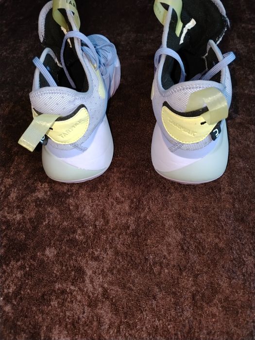 Баскетболни обувки