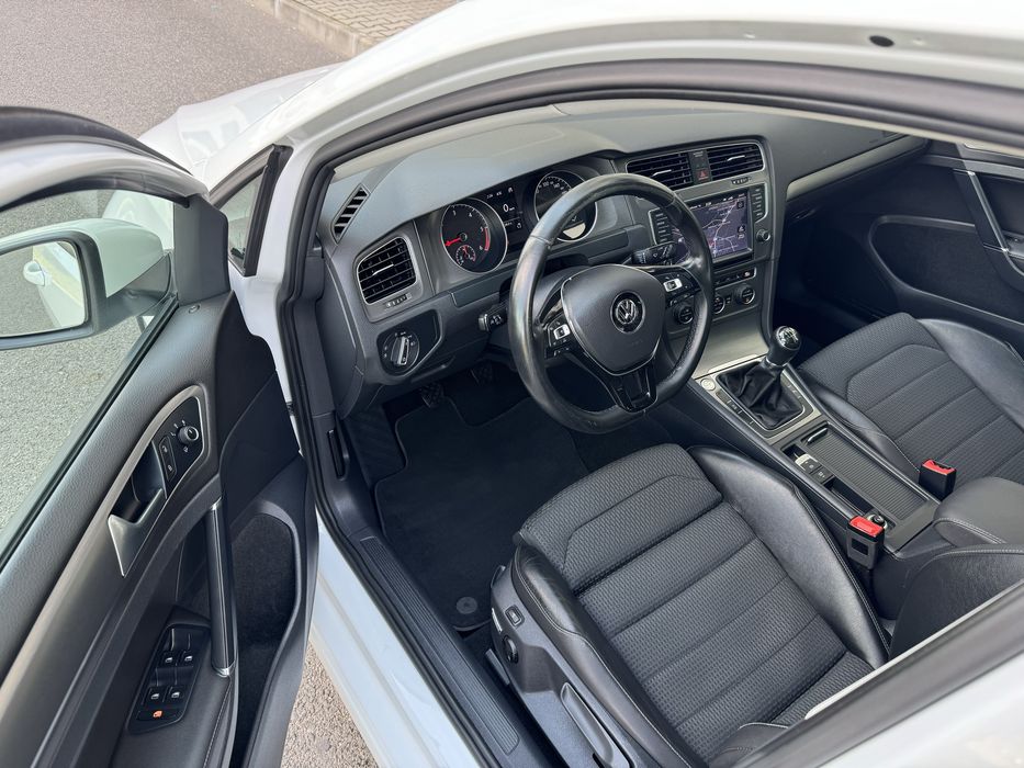 VW Golf 7 1.6 TDI 105 CP