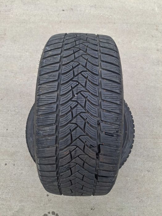 2бр. зимни гуми 225/40/18 Dunlop