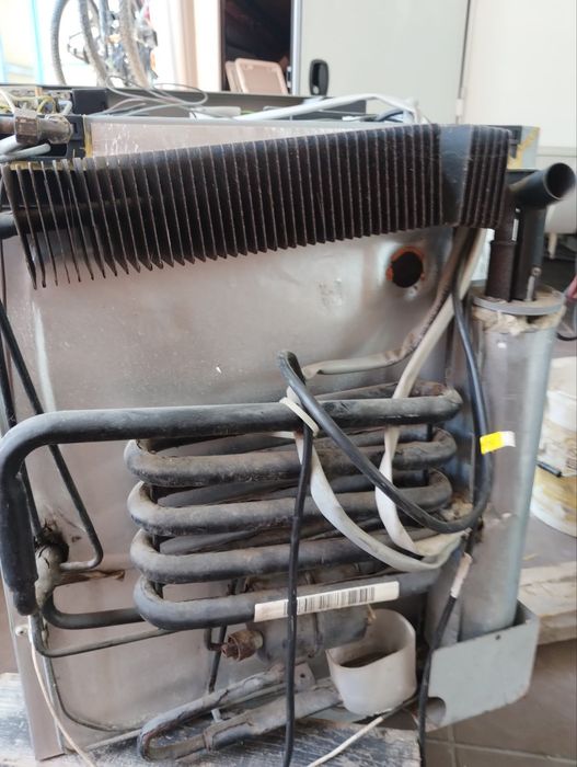 Газов хладилник Electrolux