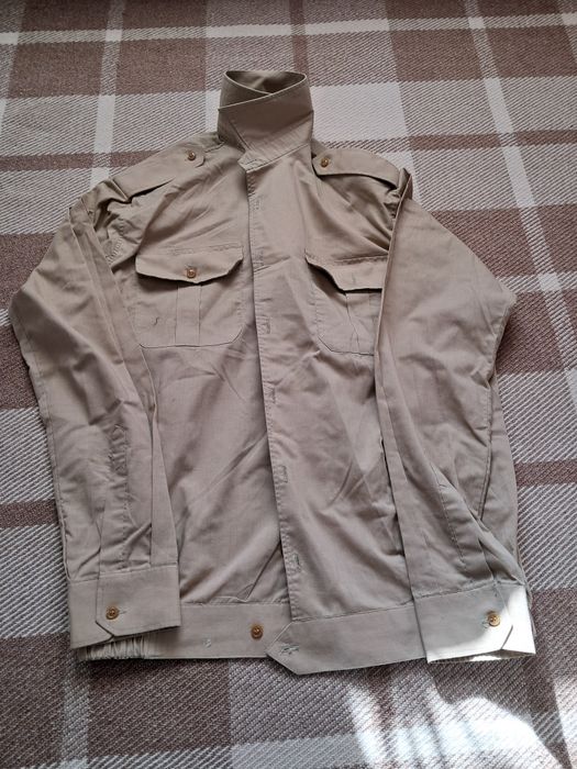 Ризи от парадна униформа и други