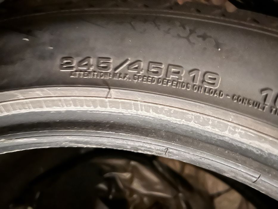 Зимни гуми Goodyear 245/45/19