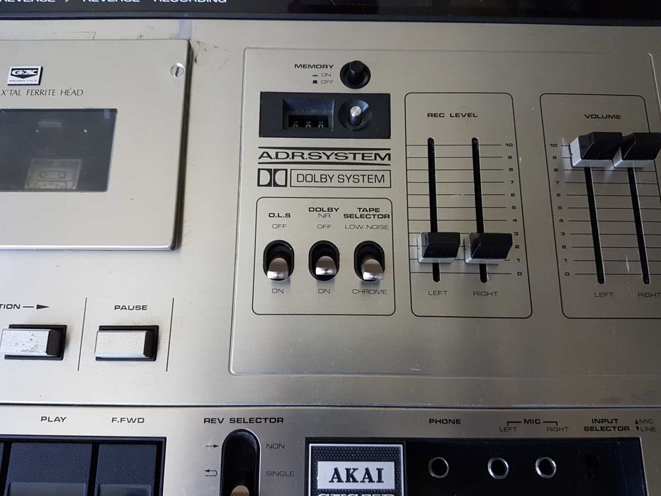 Akai GXC-75D Stereo Cassette Deck Recorder