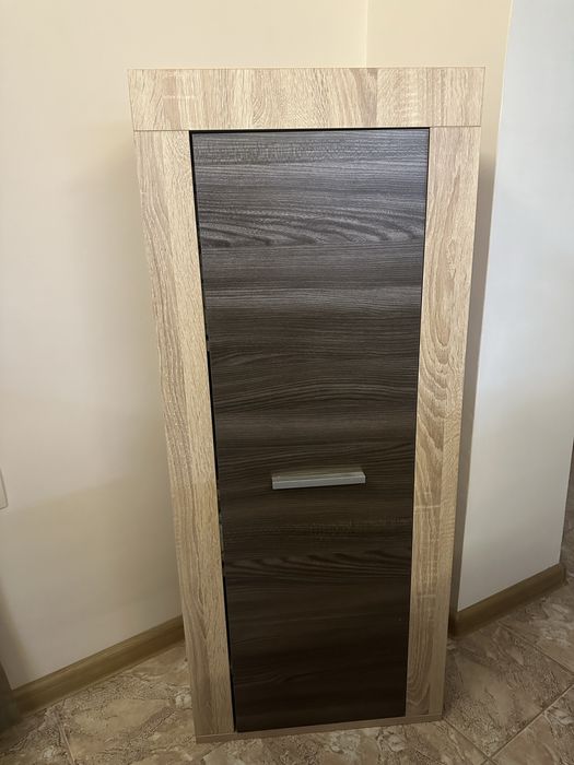 Стилна холна гарнитура (ТВ шкаф,витрина,шкаф и етажерки)-Като нови!