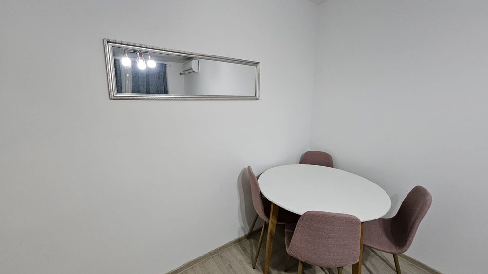 Închiriez apartament