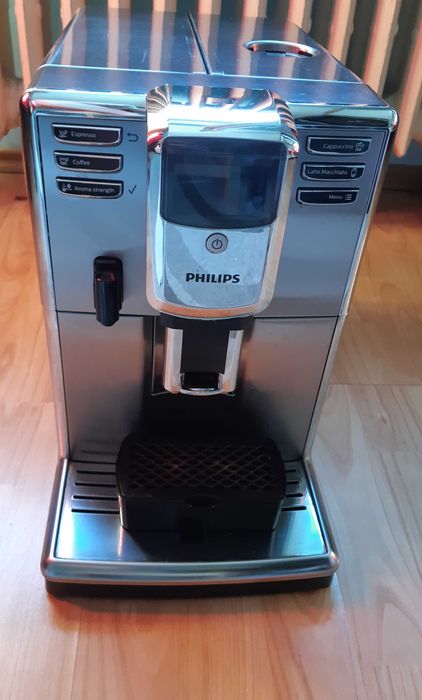 Espressor Philips automat EP 5335/10, Seria 5000, LatteGo