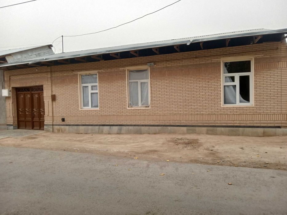 Продается дом бухори махалласи