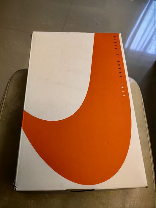 Шпайкове    NIKE