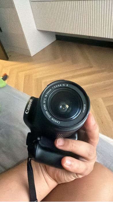 Фотокамера Canon