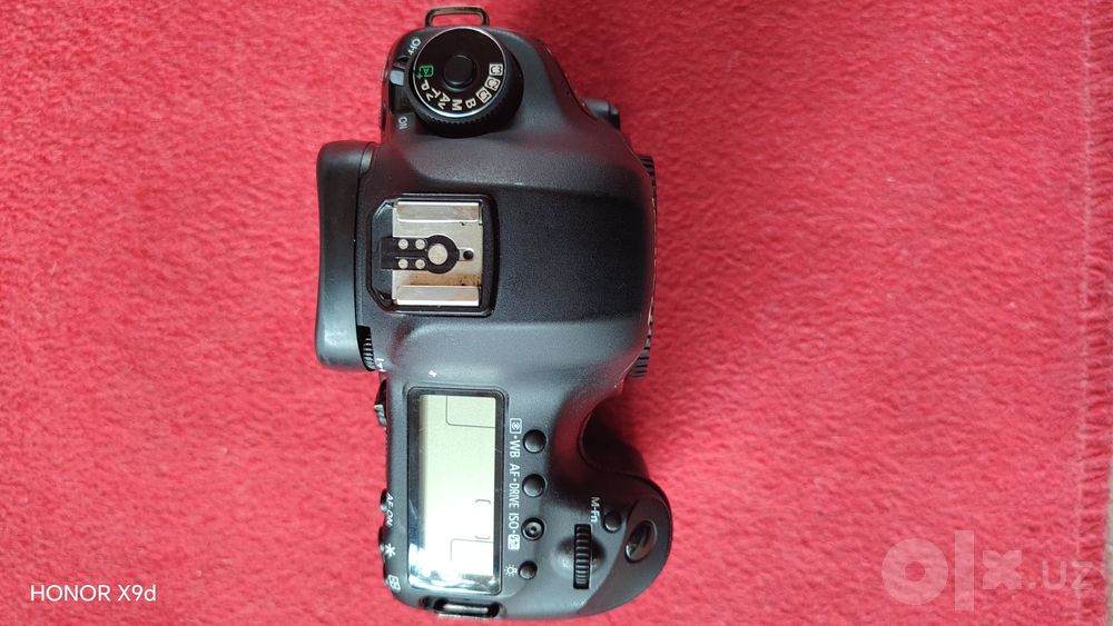 Canon EOS 5D Mark III — sotiladi
Canon EOS 5D Mark III fotoapparat