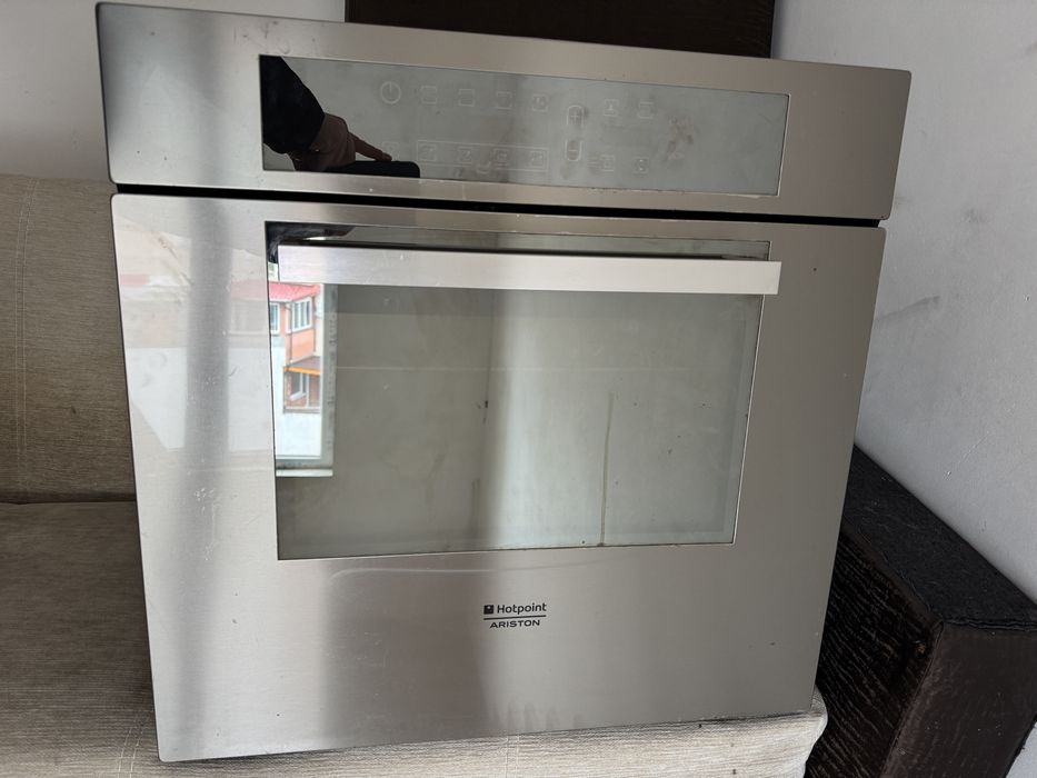 Ariston Аристон фурна за вграждане