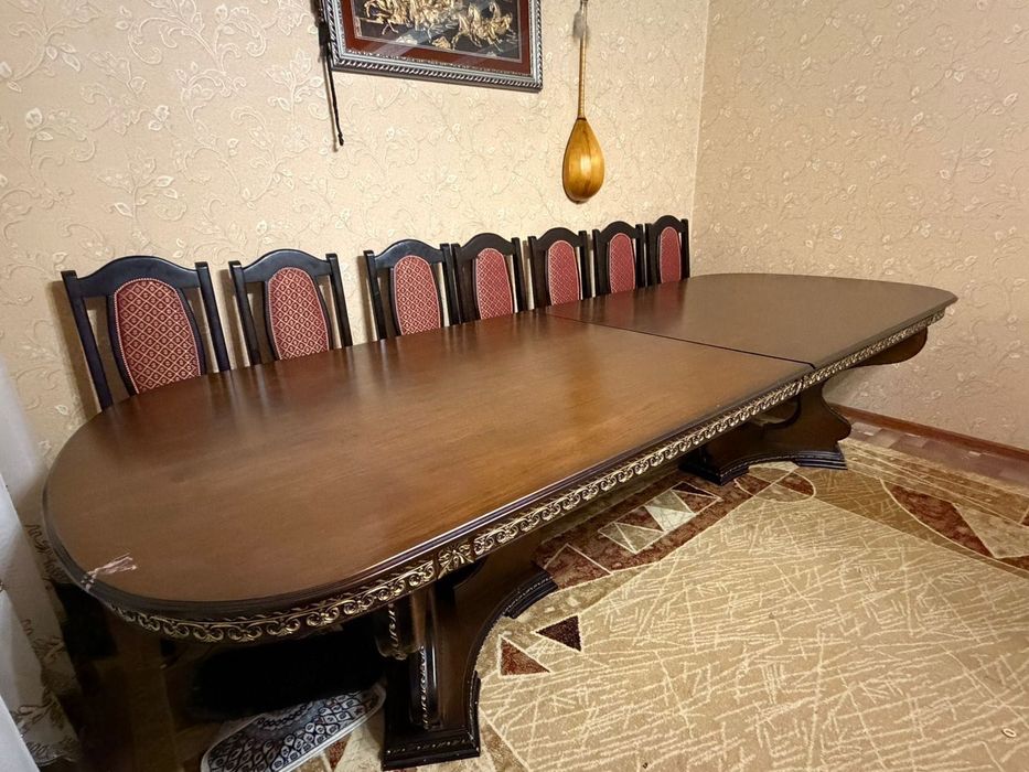 Продам Стол Гостевой