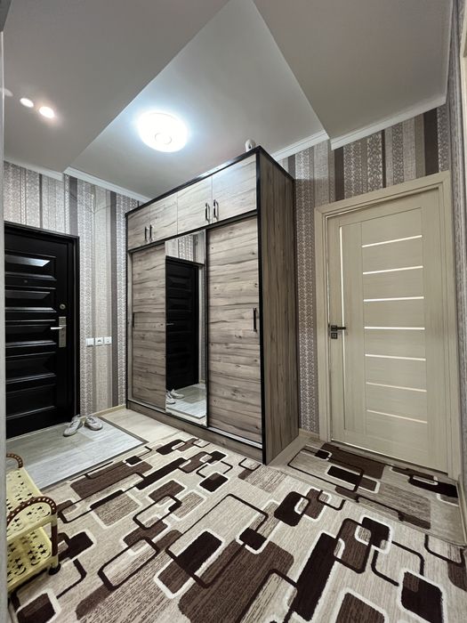 Продам срочно 2/5/5 юнусабад 19 62 кв.м с меб и тех