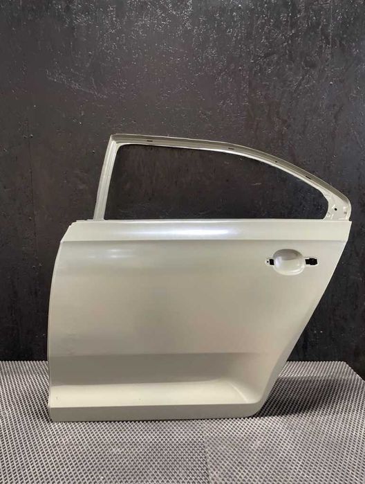 Дверь задняя левая Volkswagen Polo Sedan 2020 / Skoda Rapid 2013