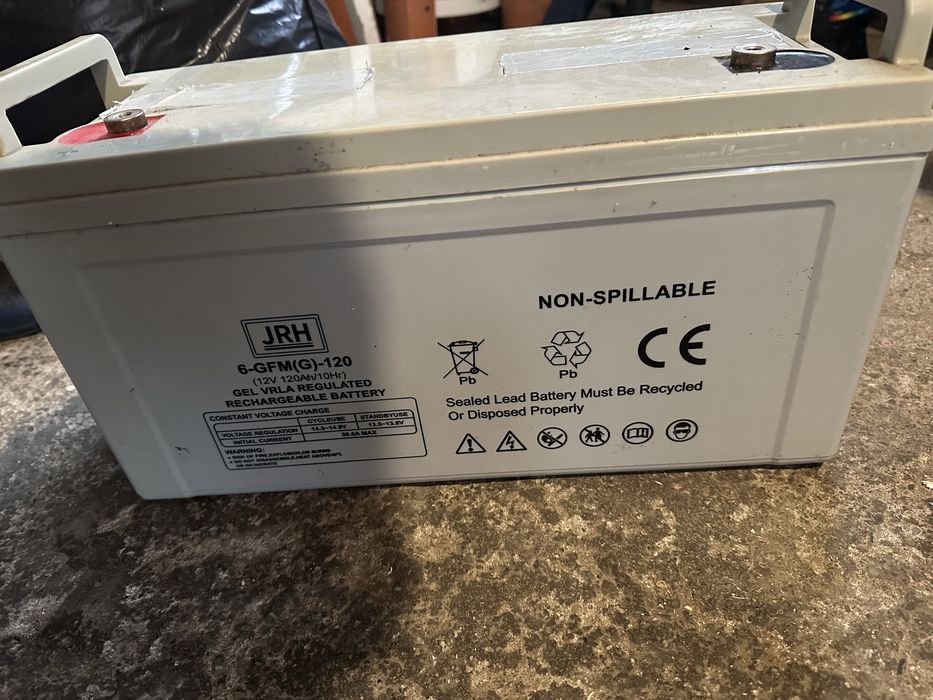 Vand 2 baterii cu gel  12v 120ah