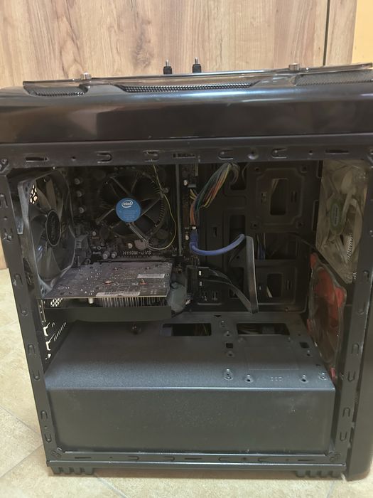 Настолен геймърски компютър