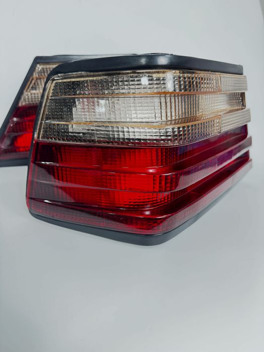 Задние фонари на Мерседес w124 малинки