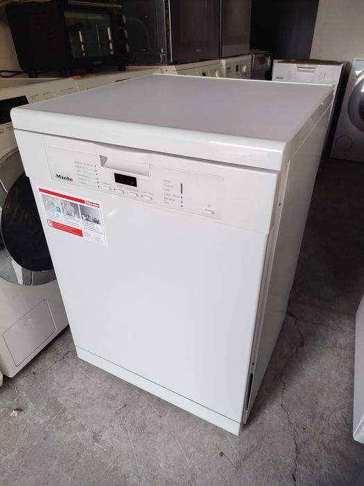 Съдомиялна + гаранция 1 година. MIELE свободно стояща 60см. Безплатна доставка за София