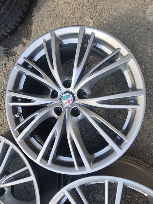 18" оригинални алуминиеви джанти за Alfa Romeo Stelvio, Giulia, Giulieta..