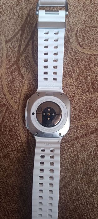 Смарт часовник Samsung Galaxy Watch Ultra
