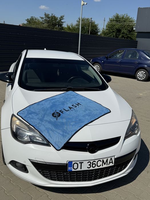Opel astra j GTC