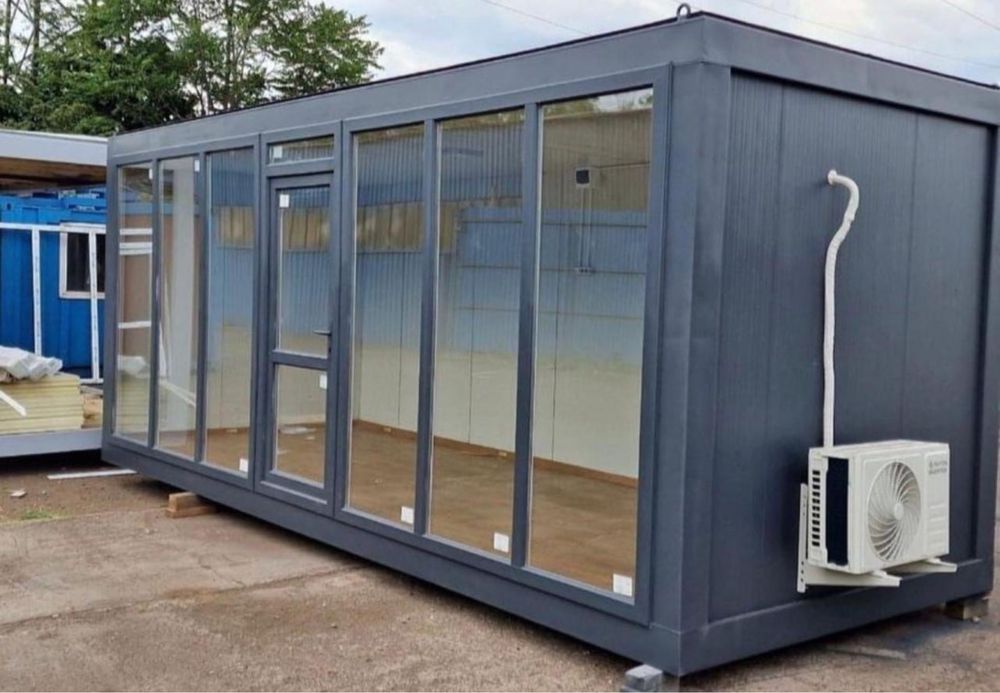 Vand containere pentru shoow-rom