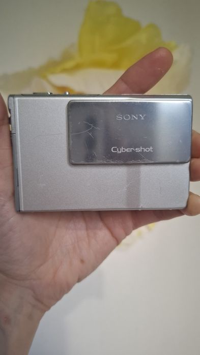 Компактен дигитален фотоапарат  Sony Cyber-shot DSC-T7