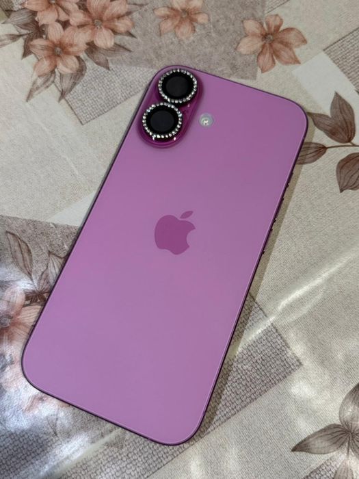 IPhone 16 розовый