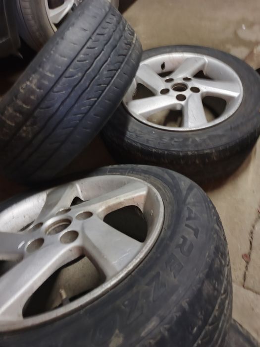 Продам летние шины с дисками