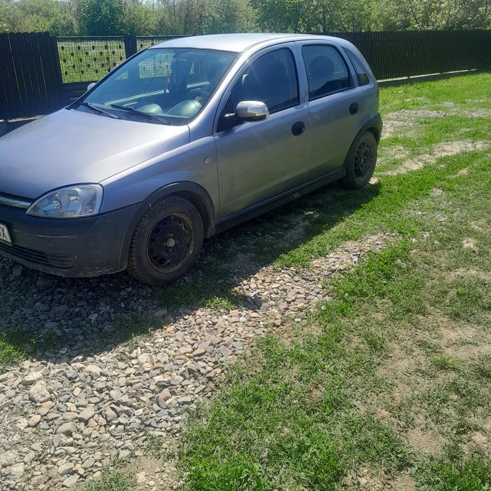 Se vinde opel corsa 1.2 benzina . Masina este în stare buna de funcții  pret:3000 lei detalii la nr 0758 331 234