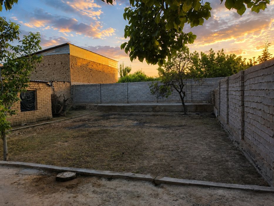 4.5 sotixli hovli yer sotiladi