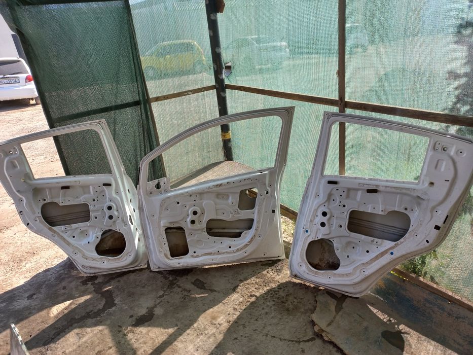 Spark oldi,orqa eshiklari sotiladi kelishilgan narxda